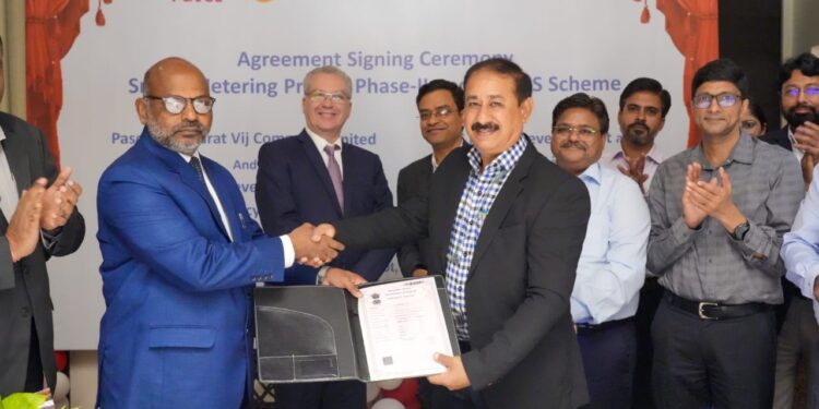 RECPDCL signs smart metering pact for 3.3 mn prepaid meters in Gujarat
