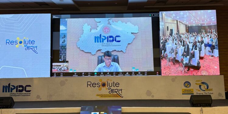 BPCL, MPIDC spotlight ₹49,000 cr Bina Petrochemicals Project at Indore meet