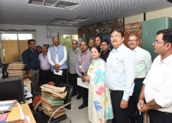 Legislative Dept transfers 100-year-old records to National Archives